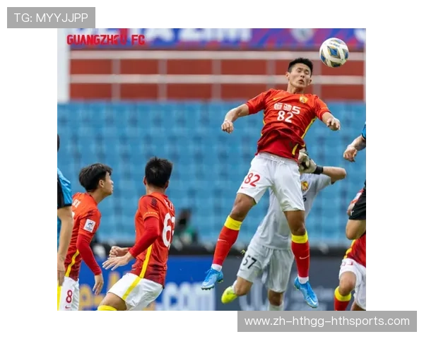 雾都绿茵场中超联赛重庆队攻防策略研究